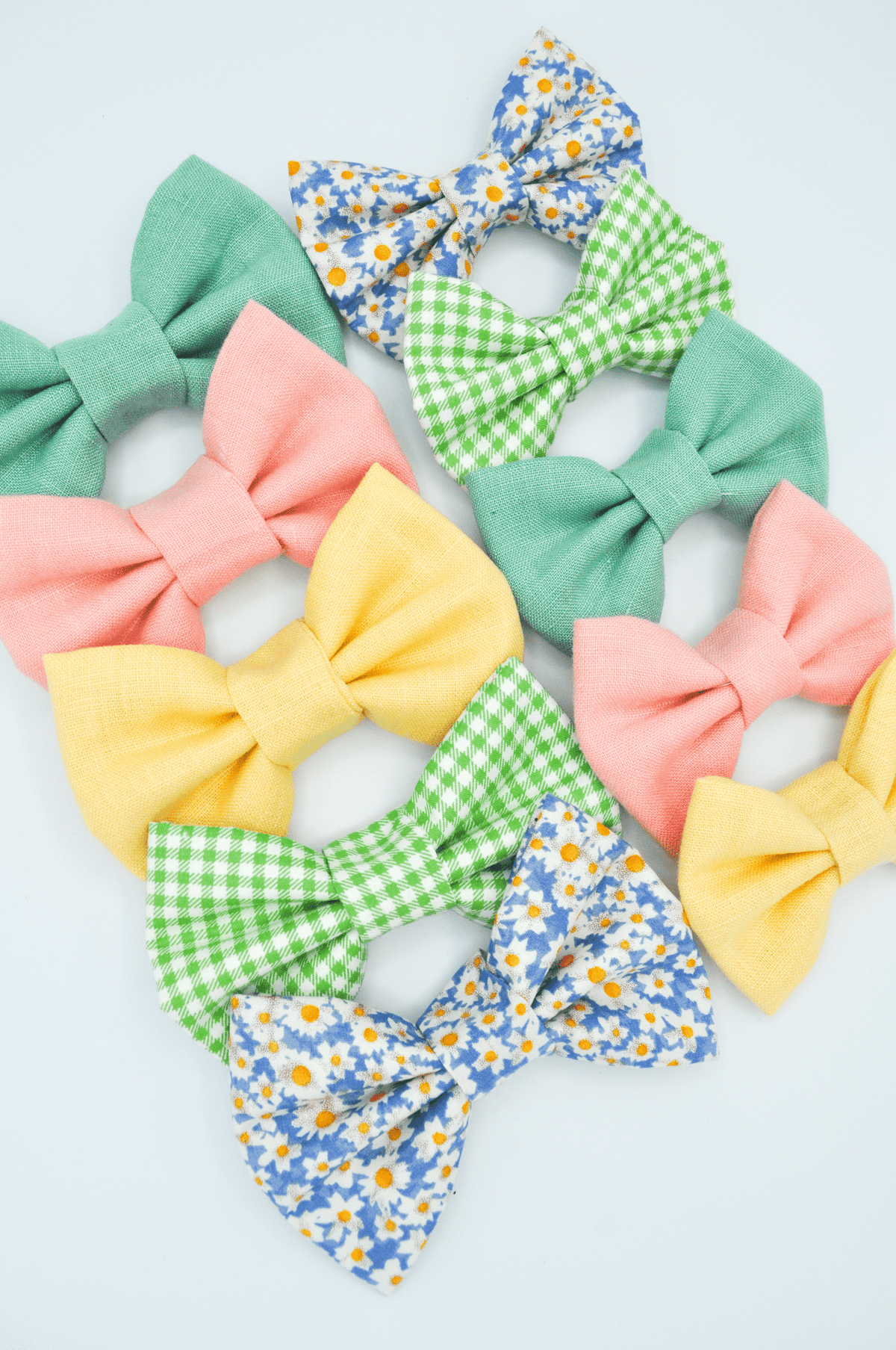 Daisies Field Dog Bow Tie