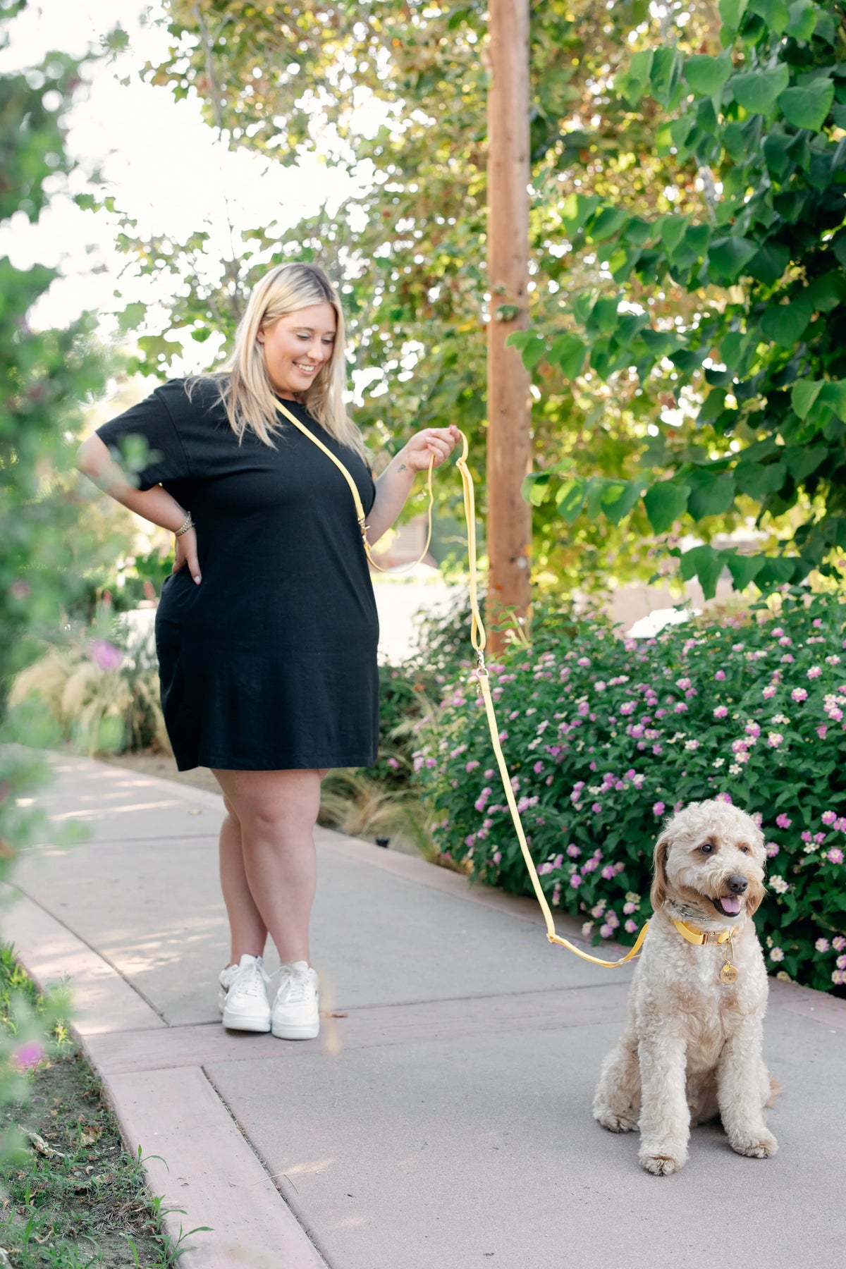 Signature Navy Wide Cloud Leash Extension